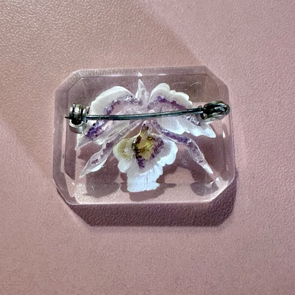 Genuine Orchid Flower Brooch Pin – Lucite White Yellow Rectangle Unique Design - Picture 6 of 6
